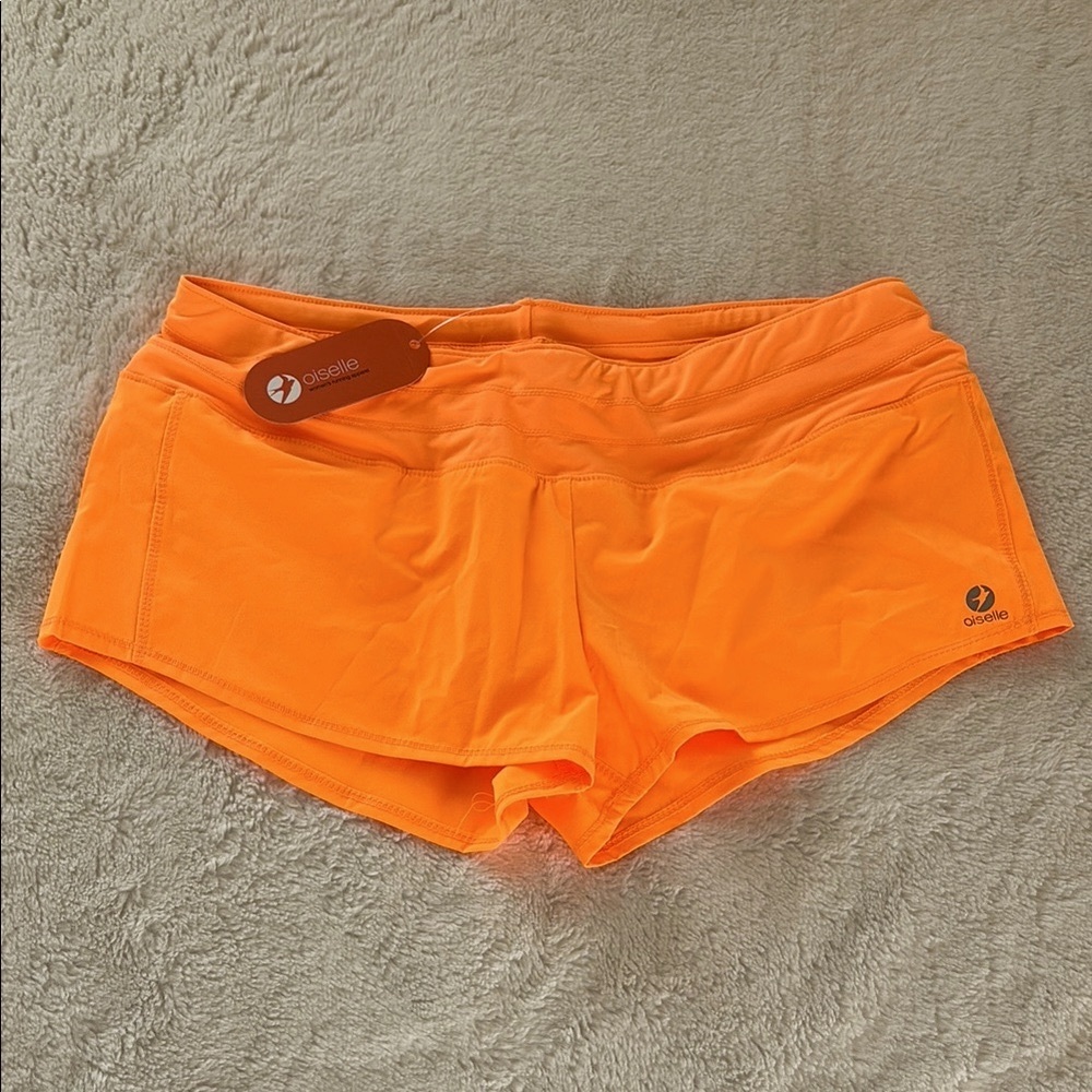 Oiselle Mac Roga Shorts, women’s 6, NWT